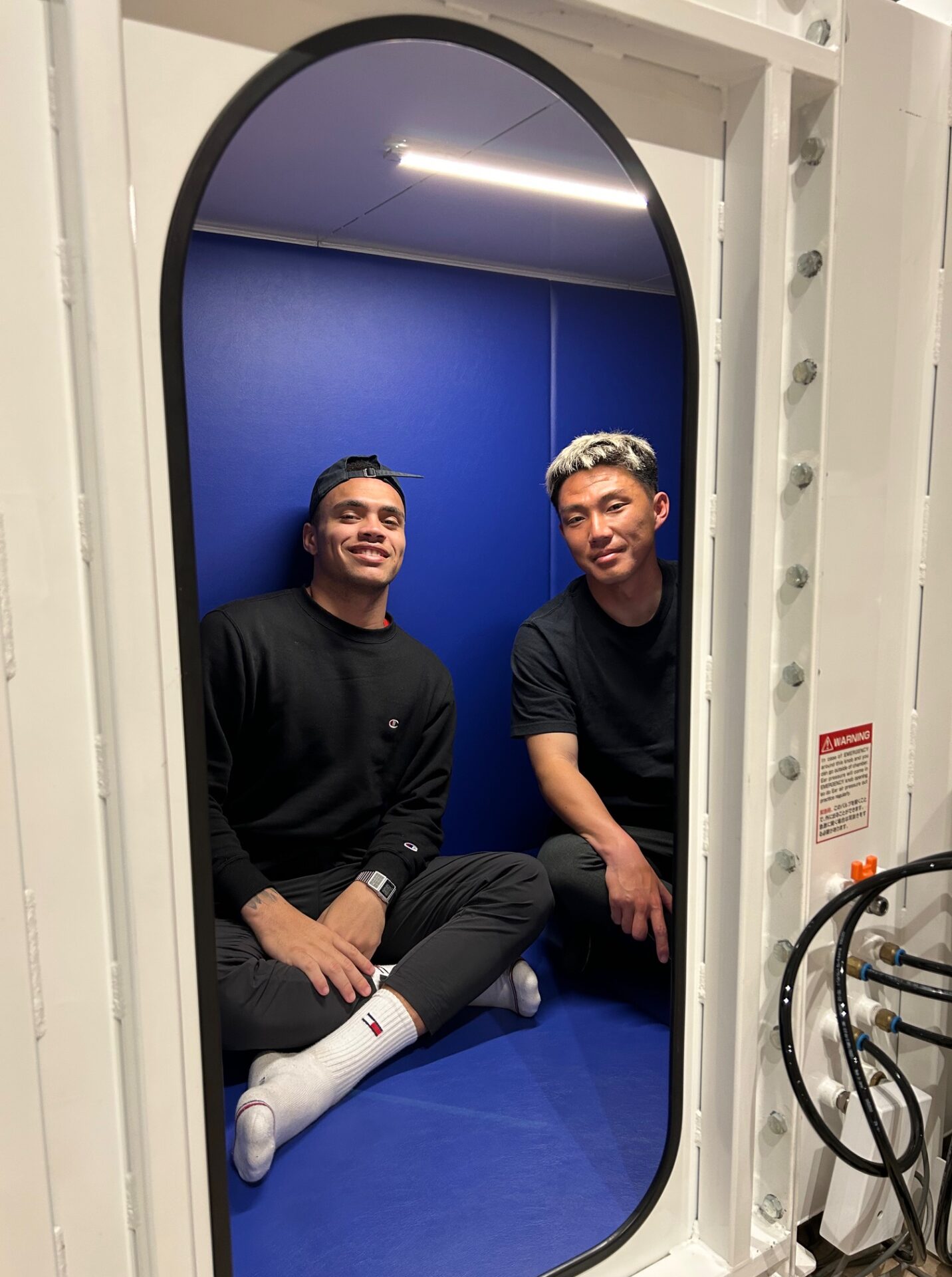 カターレ富山の井上選手とガブリエル選手にご来店いただきました